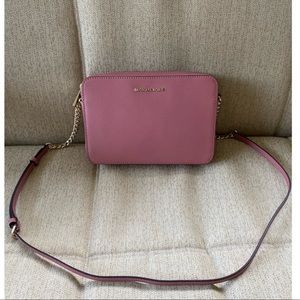 Michael Kors Jet Set Crossbody Bag